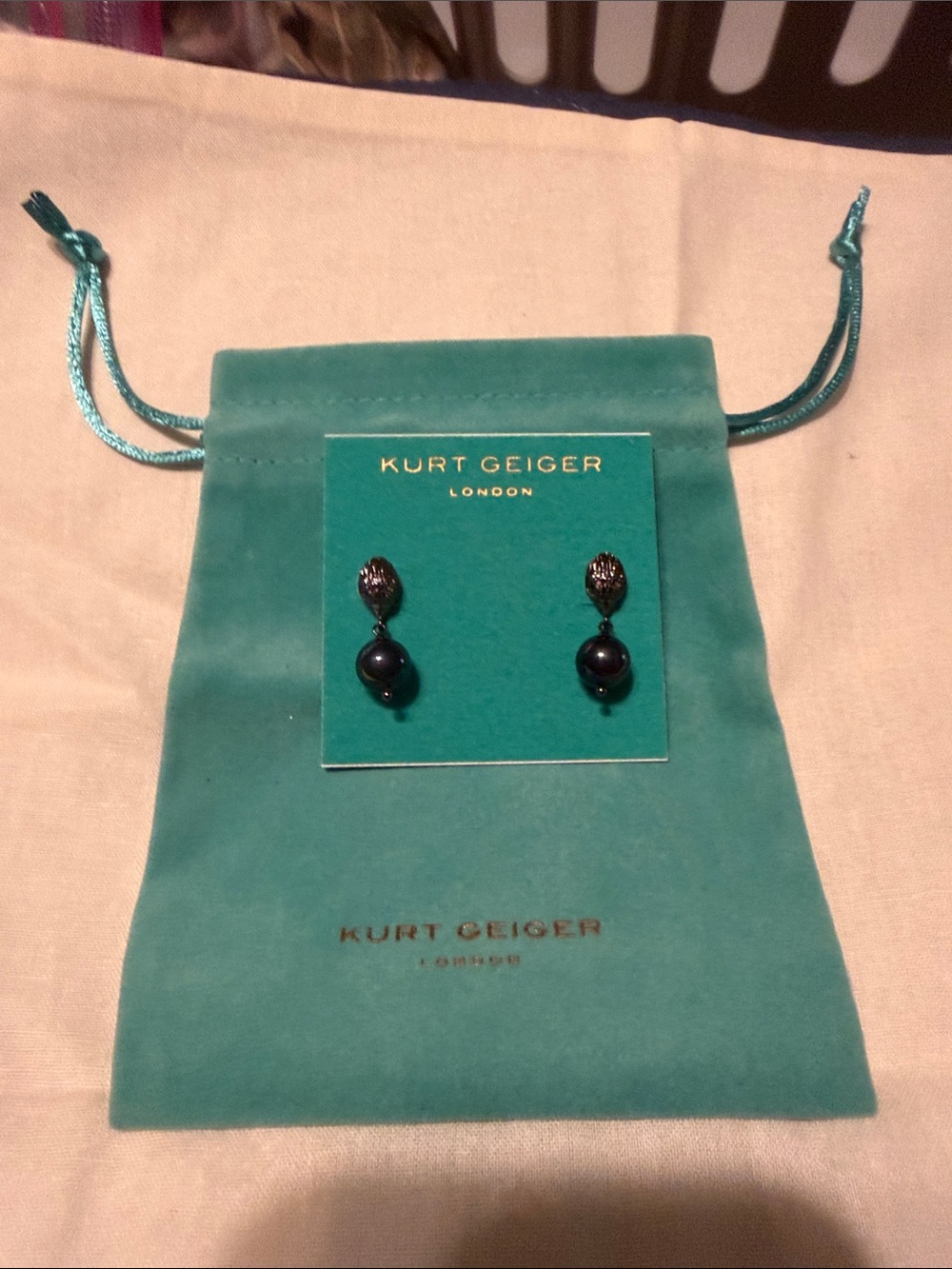 Kurt Geiger Eagle Drop Earrings in Black Pearl